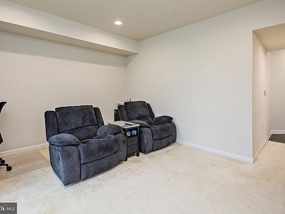 5th image of 212 Gunther Place Gln