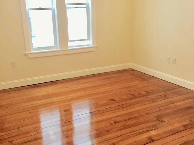 1085 Dorchester Ave #2R — Photo 8