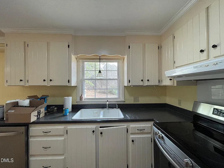 280 Montague Rd — Photo 26