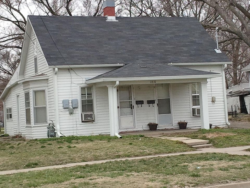 1st image of 1610 N Jefferson St