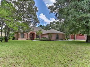 9470 Tooke Shore Dr, Weeki Wachee, FL 34613