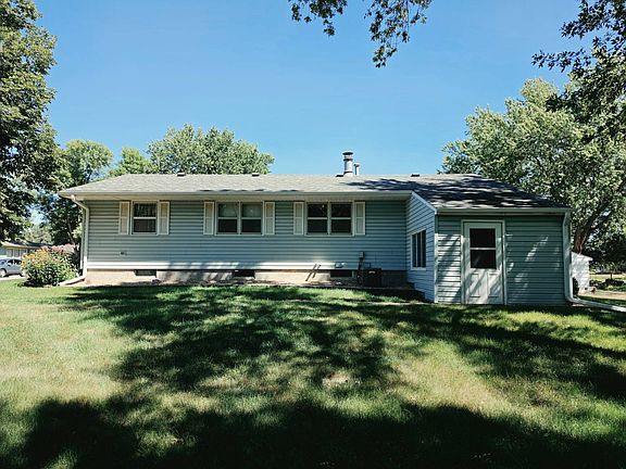 3rd image of 305 S 12th St