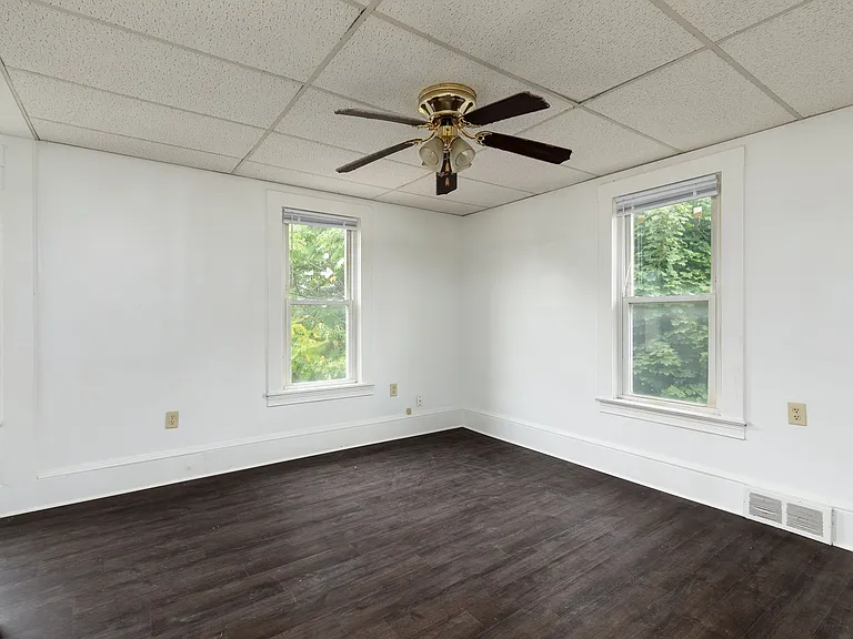 29449 Euclid Ave — Photo 11