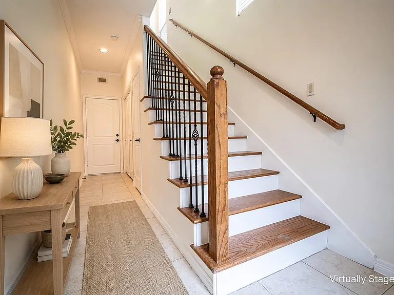 3119 Fairdale Oaks E — Photo 1