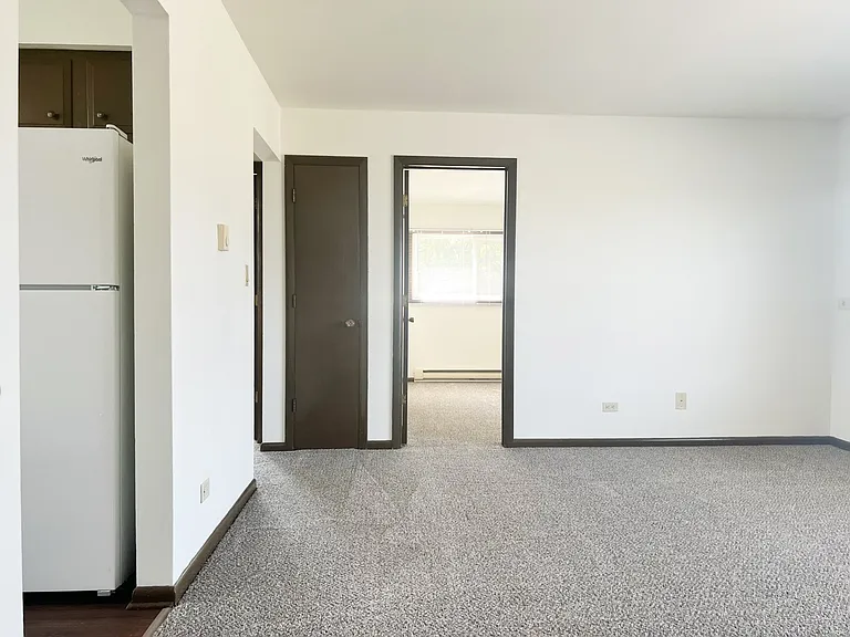 1412 Willow St — Photo 6