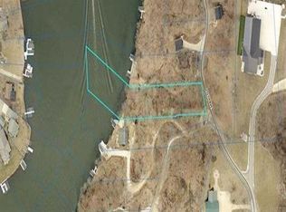 26407 215th Ave, Delhi, IA 52223