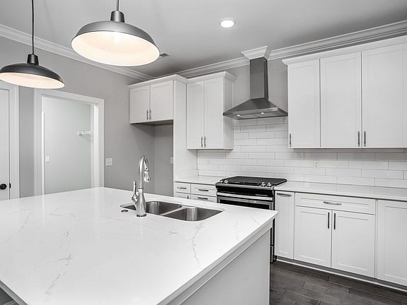 7th image of this home