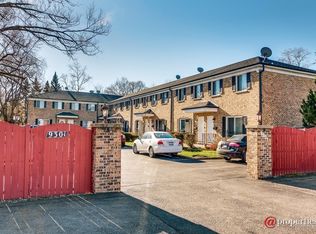 9301 W Ballard Rd APT D, Des Plaines, IL 60016