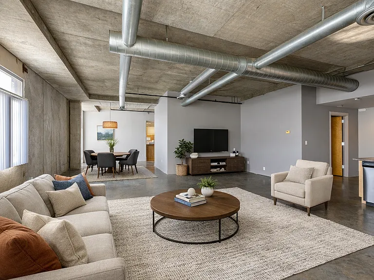 Vine Street Lofts — Photo 16