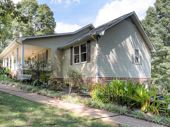 3rd image of 516 Knobb Hill Dr NW