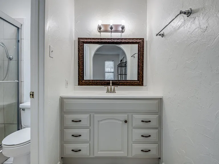 6013 Frontier Ln — Photo 15