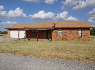 10380 N 2406th Rd, Weatherford, OK 73096