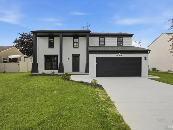 54319 Bradshaw Dr, New Baltimore, MI 48047