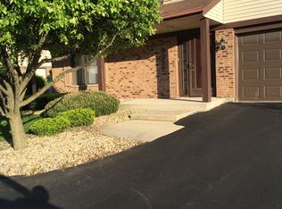 9237 Auburn Ct, Orland Park, IL 60462