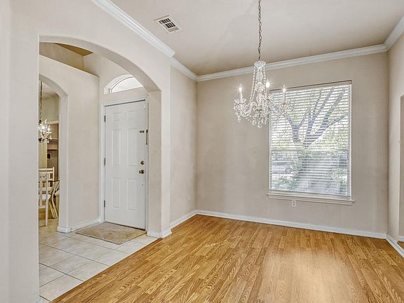 5th image of 700 Runners Rdg