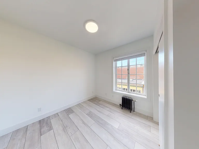 2500 Durant Avenue — Photo 13