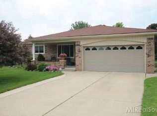 47797 Chrys Rd, Macomb, MI 48044