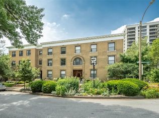 4496 Maryland Ave APT 1B, Saint Louis, MO 63108