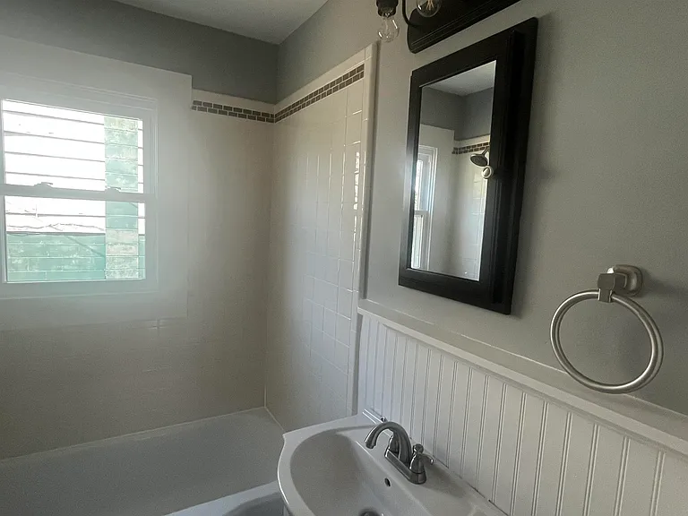 322 Marr St — Photo 11