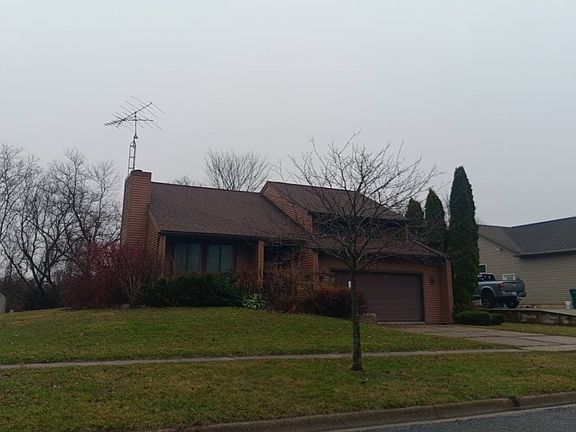 3rd image of 410 Hampton Rd