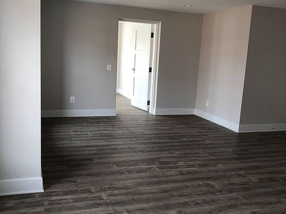 4th image of 102 S Main St #206