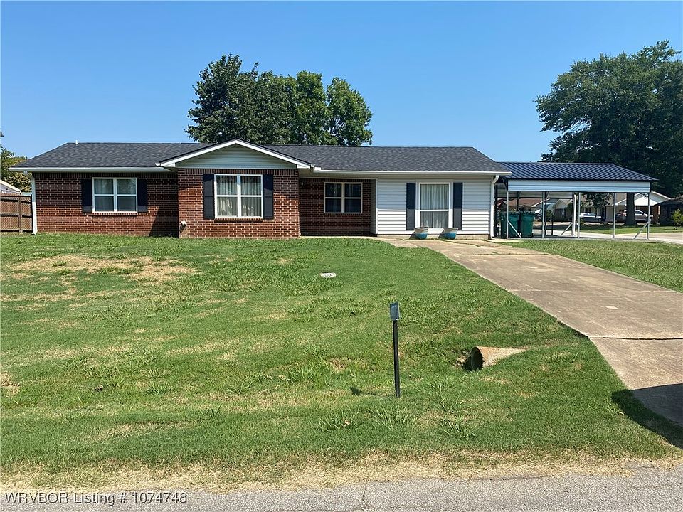1st image of 1077 Stadium Dr