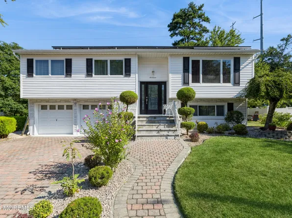 17 N Chaphagen Drive, Neptune Township, NJ 07753