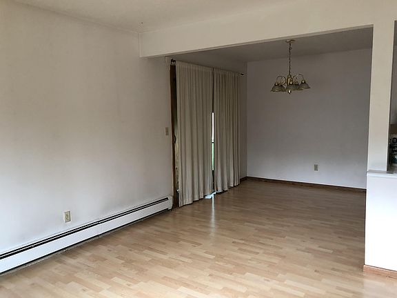 5th image of 150 Pratt Ave #B
