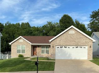 2550 Grover Ridge Dr, Grover, MO 63040
