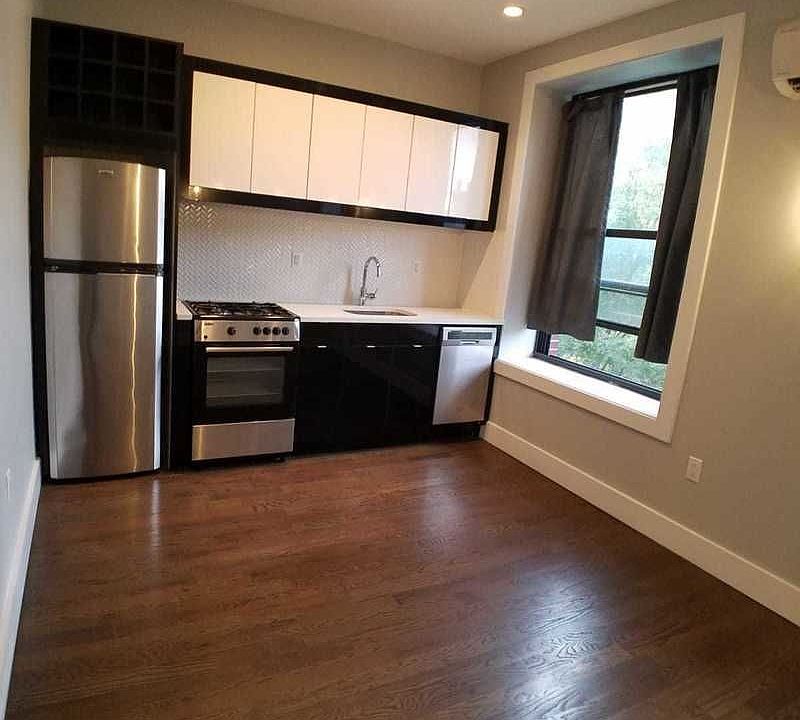 1st image of 156 Woodruff Ave #3B