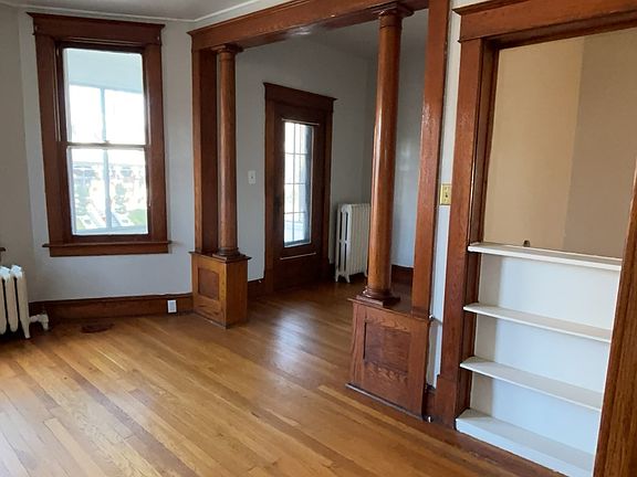 2nd image of 816 Park Ave Floor 2