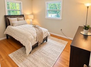 15 Carriage Dr, Chelmsford, MA 01824