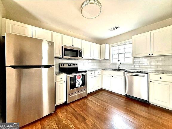 4th image of 1449 Lynford Dr SW