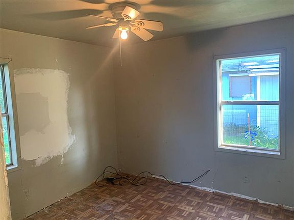 5th image of 741 Stevenson Dr