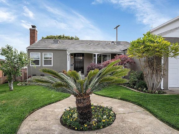 4th image of 8869 Earhart Ave