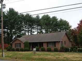 1170 Holders Cove Rd, Winchester, TN 37398