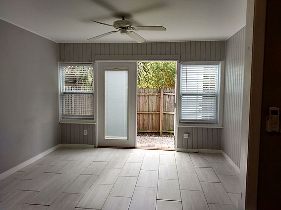3rd image of 2340 Virginia Dr