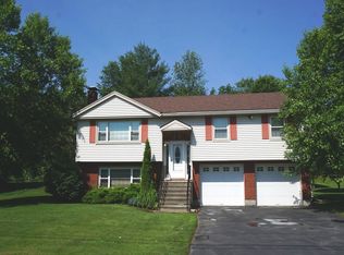 23 Hillside Rd, Rutland, VT 05701