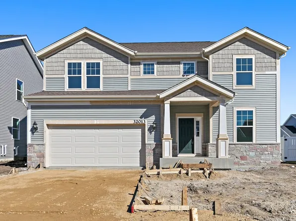 32013 Savannah Dr, Lakemoor, IL 60051