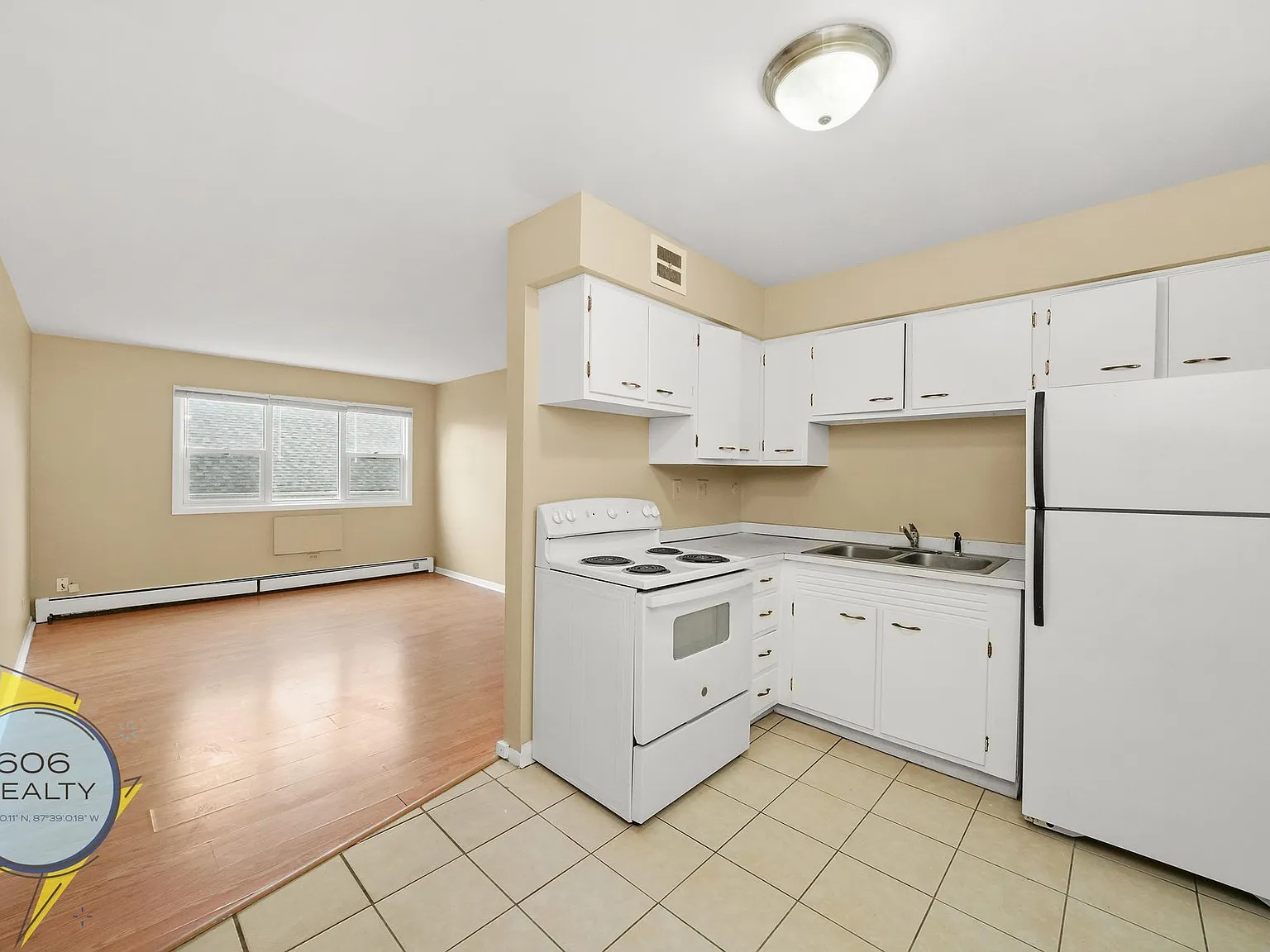Melrose Park Apartments — Photo 2