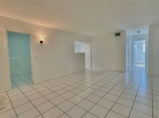 500 NE 2nd St APT 223, Dania, FL 33004
