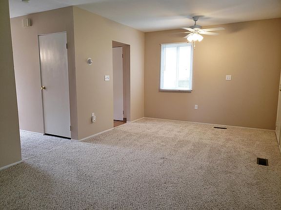 5th image of 119 Cattail Ln