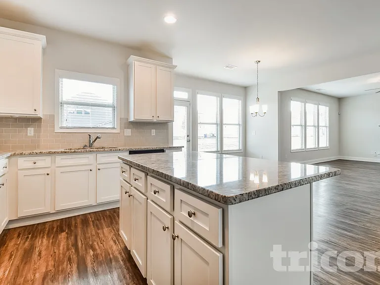 4302 Bella View Dr — Photo 4