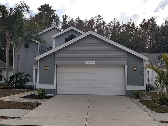 Spacious 2 car garage