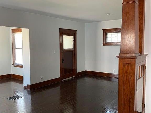 3rd image of 191 Berkshire Ave