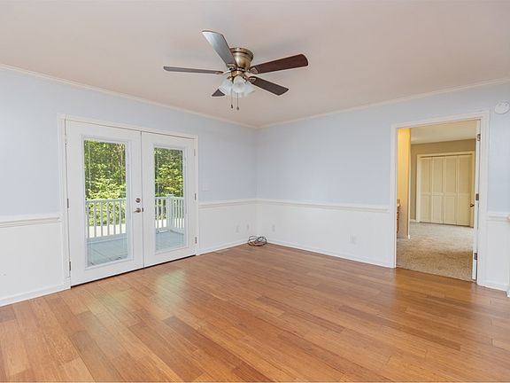 5th image of 79 Maplewood Ct