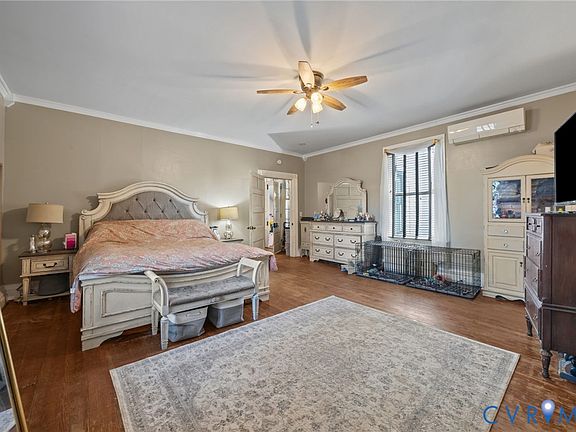 15th image of 9700 Glebe Ln