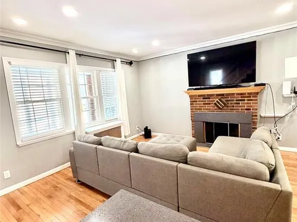 40 Stuyvesant Rd, Teaneck, NJ 07666