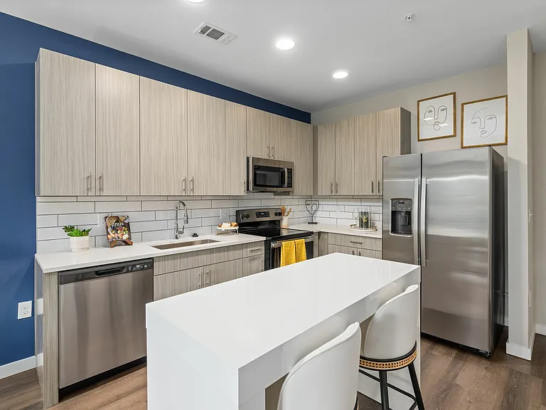 23-web-or-mls-7K5A8589