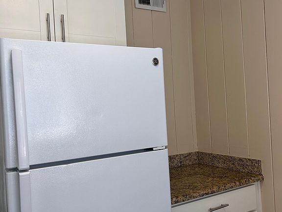 2nd image of 123 N El Camino Real APT 10